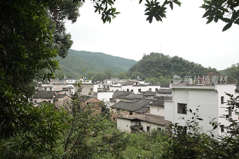 Village and Huizhou architecture in Wuyuan (婺源), Jiangxi province, China.